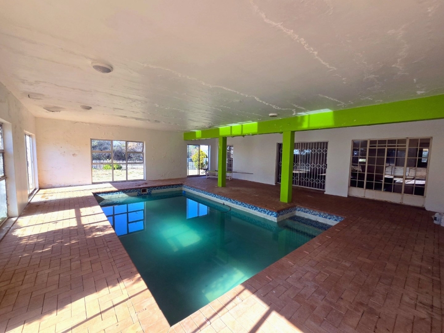 14 Bedroom Property for Sale in Rayton Free State